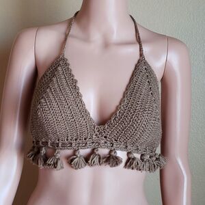 Fashion Nova women's crochet halter top